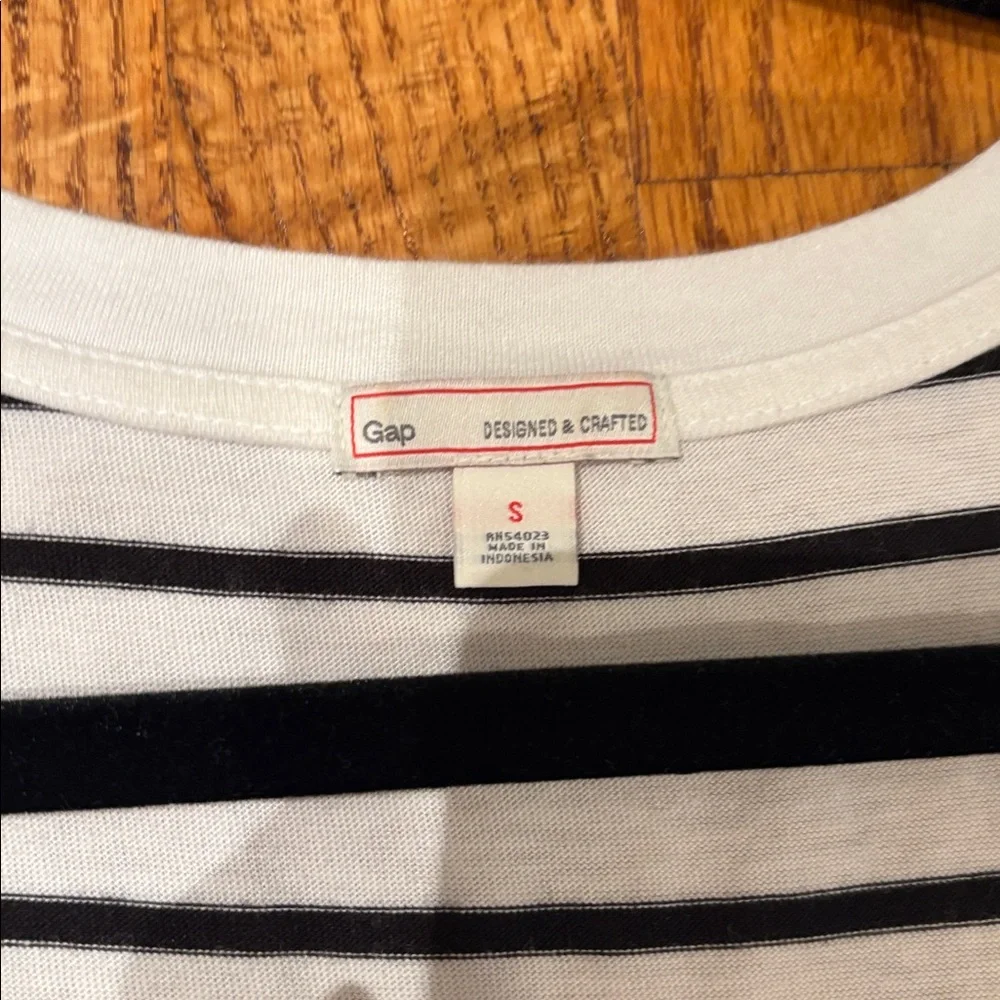 Gap Woman’s White and Black Striped Maxi Dress Size S